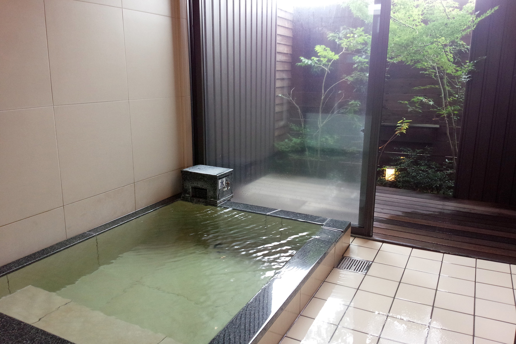 こもれび KOMOREBI